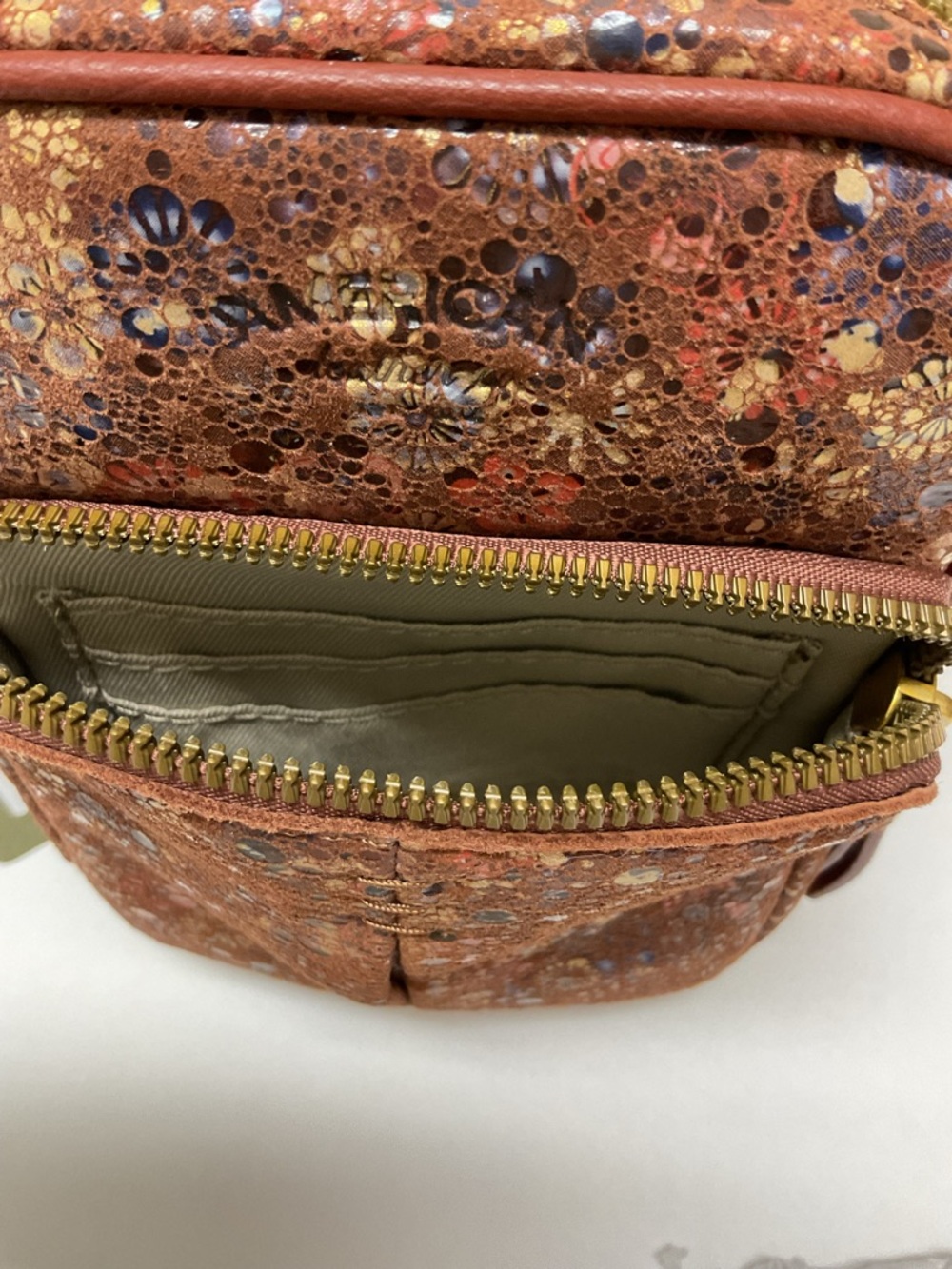 AMERICAN LEATHER CO Cleveland Mini Floral Crossbody Bag NWT - Picture 8 of 13